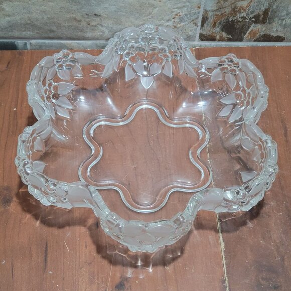 Crystal Glass Serving Bowl Clear Frosted Floral Centerpiece - Picture 6 of 9